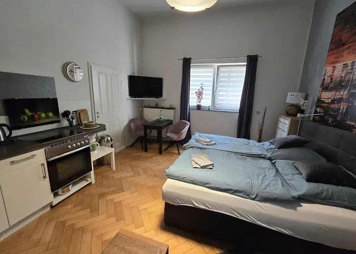 Zum Fuchsbau - Schoeneiche Bei Berlin
